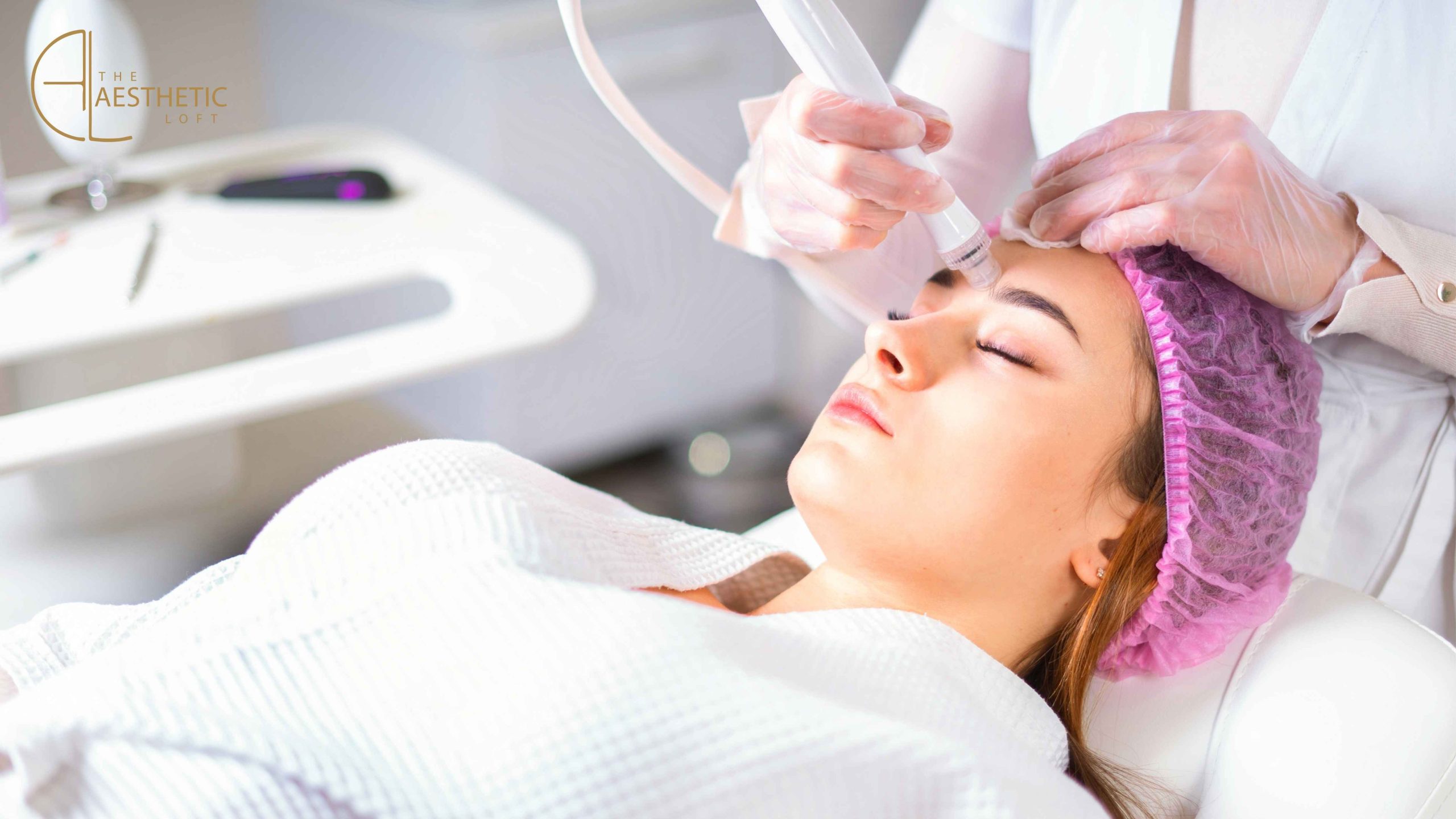 Hydrafacial vs. Traditional Facials